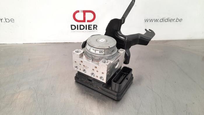 ABS-pump Mazda 2.