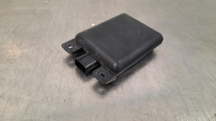 Sensor de radar Mazda 2.