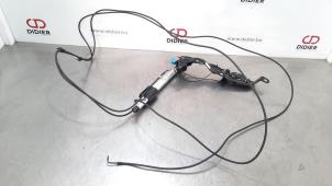 Gebruikte Cabriodak cilinder Mercedes C (R205) C-43 AMG 3.0 V6 24V Turbo 4-Matic Prijs € 193,60 Inclusief btw aangeboden door Autohandel Didier