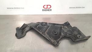 Gebruikte Afdekplaat diversen BMW 1 serie (F40) 118d 2.0 16V Prijs € 18,15 Inclusief btw aangeboden door Autohandel Didier