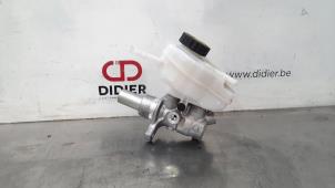 Gebruikte Hoofdremcilinder Mercedes C (W205) C-200d 1.6 Turbo 16V Prijs € 30,25 Inclusief btw aangeboden door Autohandel Didier