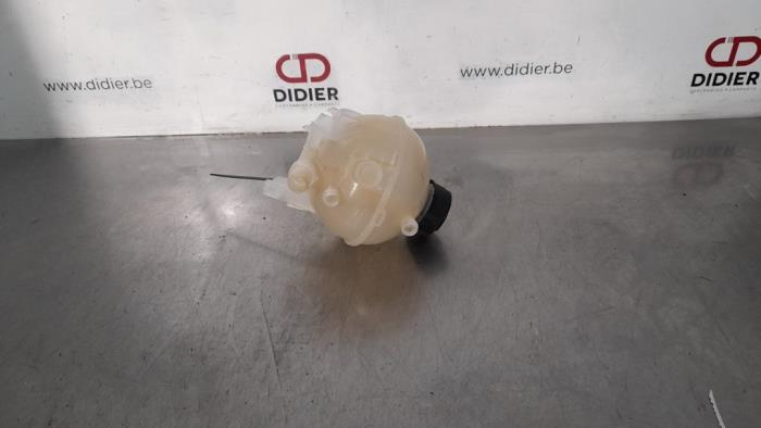 Expansion vessel Peugeot 308