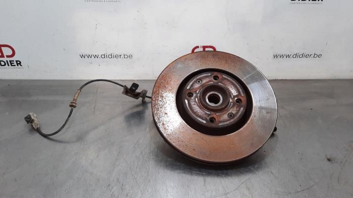 Fusee links-voor Citroen Berlingo