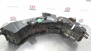 Gebruikte Adblue tank Renault Grand Scénic IV (RFAR) 1.7 Blue dCi 120 Prijs € 363,00 Inclusief btw aangeboden door Autohandel Didier