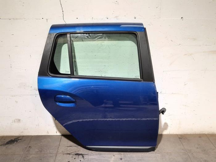 Drzwi prawe tylne wersja 4-drzwiowa Dacia Logan