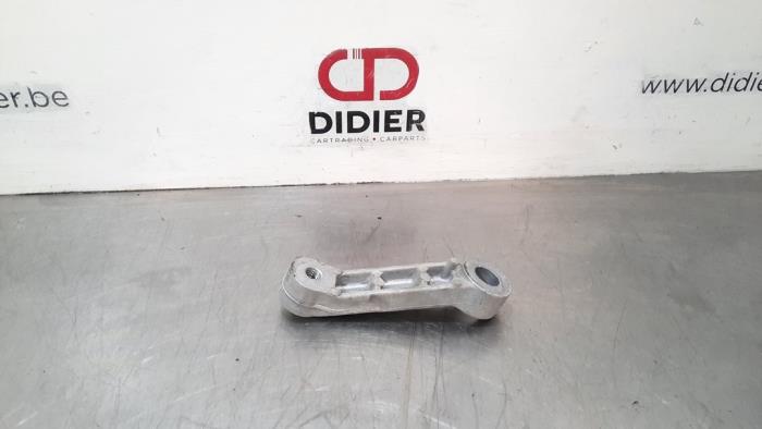 Engine mount Opel Vivaro