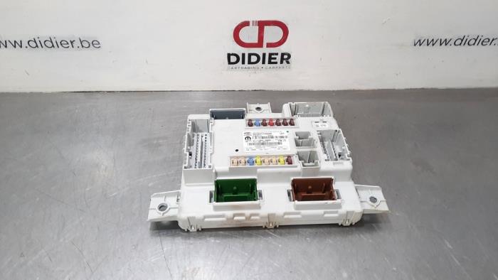 Caja de fusibles Alfa Romeo Stelvio