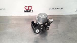 Gebruikte ABS Pomp Jaguar E-Pace 2.0 D 150 16V AWD Prijs € 744,15 Inclusief btw aangeboden door Autohandel Didier