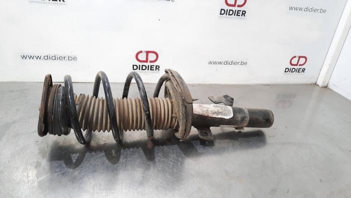 Stoßdämpfer rechts vorne Volvo V40