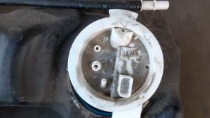 Gebruikte Tank element Pomp BMW 1 serie (F20) 116d 1.5 12V TwinPower Prijs € 108,90 Inclusief btw aangeboden door Autohandel Didier