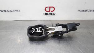 Gebruikte Motorrubber Peugeot 3008 II (M4/MC/MJ/MR) 1.6 BlueHDi 115 Prijs € 36,30 Inclusief btw aangeboden door Autohandel Didier