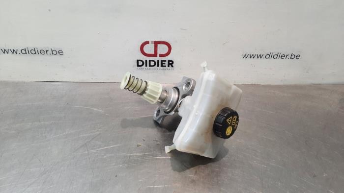 Master cylinder Audi A4