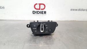 Gebruikte Schakelaar Koplamp Ihv Audi A4 (B9) 2.0 TDI Ultra 16V Prijs € 66,55 Inclusief btw aangeboden door Autohandel Didier