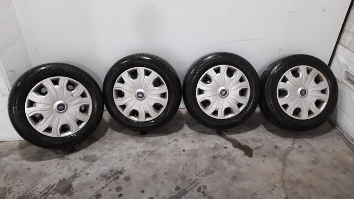 Ford Transit Connect Set of wheels + tyres