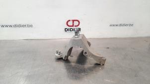 Gebruikte Versnellingsbak Steun Dacia Logan II 1.0 Sce 12V Prijs € 30,25 Inclusief btw aangeboden door Autohandel Didier