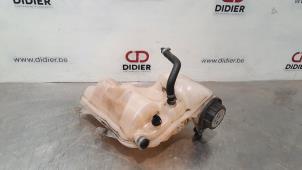 Gebruikte Expansievat Landrover Discovery V (LR) 2.0 Td4 16V Prijs € 30,25 Inclusief btw aangeboden door Autohandel Didier