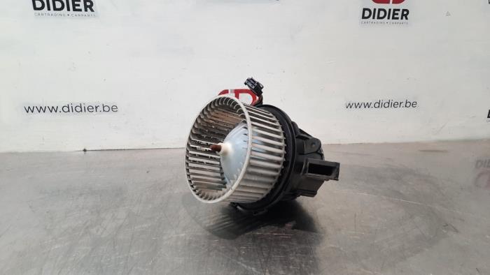 Moteur de ventilation chauffage Audi A4