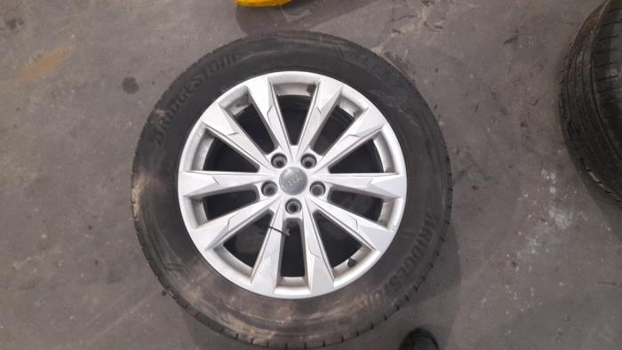 Velg + Band Audi Q3