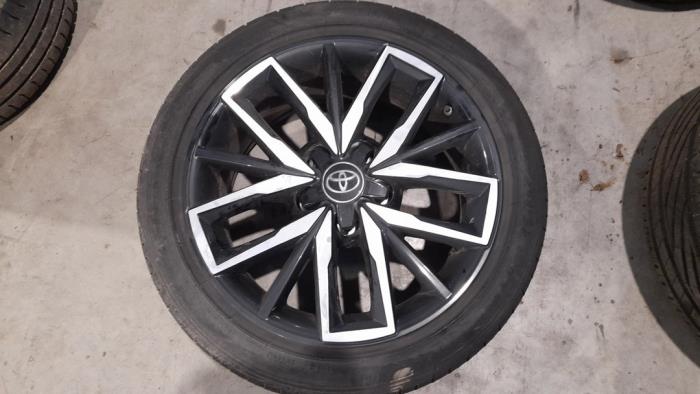 Toyota Corolla Wheel + tyre