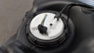 Gebruikte Tank element Pomp Citroen C3 (SC) 1.0 Vti 68 12V Prijs € 66,55 Inclusief btw aangeboden door Autohandel Didier