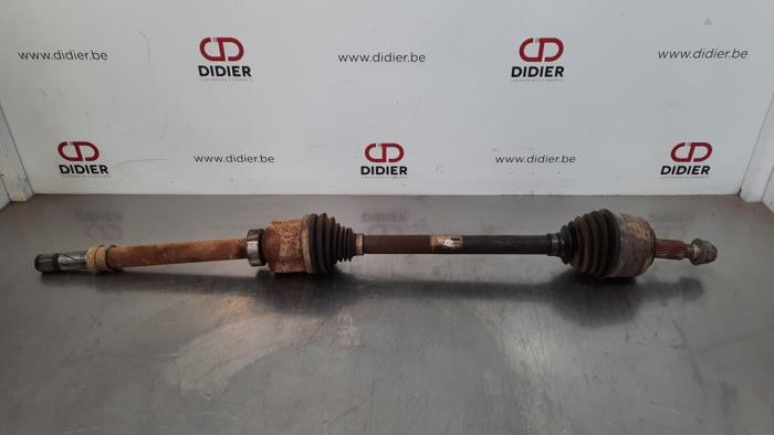 thumbnail interactive-video image 1 of Front Left Driveshaft For Renault Master 2.3 DCi (2010+) – Passenger Side 1 of 5
