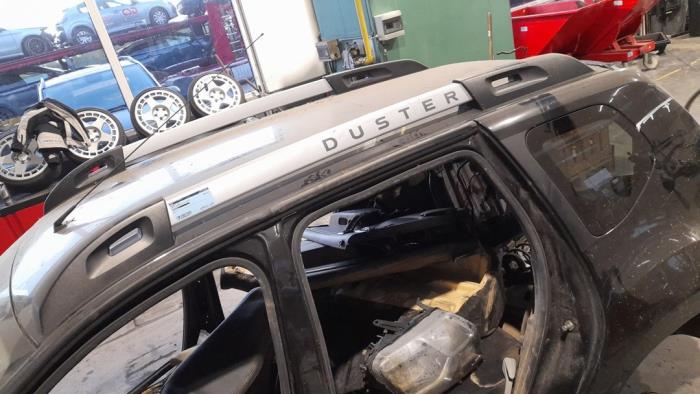 Dacia Duster Zestaw relingów dachowych