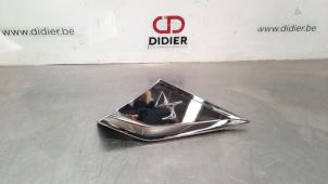 Gebruikte Sierlijst DS Automobiles DS 7 Crossback 2.0 BlueHDi 180 Prijs € 24,20 Inclusief btw aangeboden door Autohandel Didier