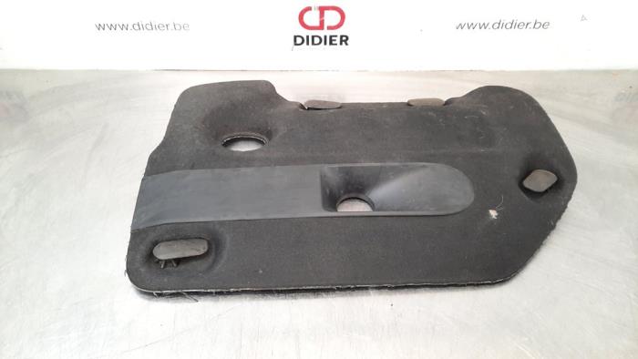Opel Vivaro Abdeckblech Motor