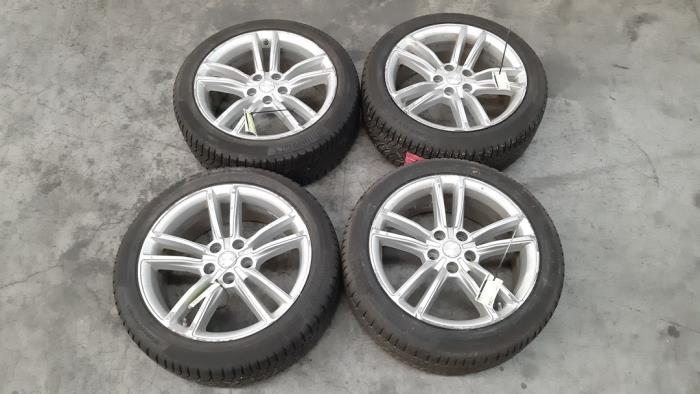 Set of wheels + tyres Tesla Model S