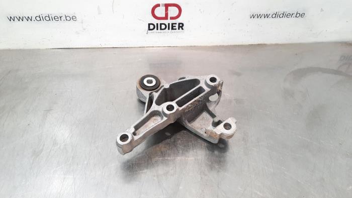 Support boîte de vitesse Mercedes CLA