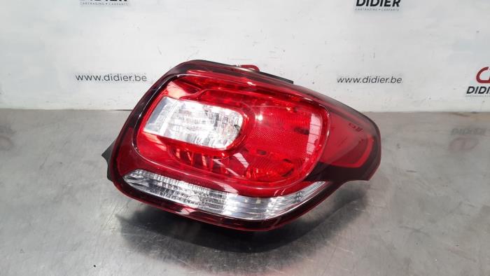 Feu arrière droit Citroen DS3