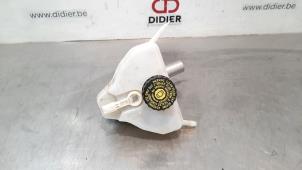 Gebruikte Hoofdremcilinder Mercedes C Estate (S205) C-180 BlueTEC, C-180 d 1.6 16V Prijs € 30,25 Inclusief btw aangeboden door Autohandel Didier