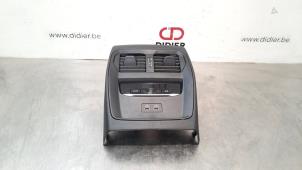 Gebruikte Luchtrooster achter BMW 3 serie (G20) 330e 2.0 TwinPower Turbo 16V Prijs € 459,80 Inclusief btw aangeboden door Autohandel Didier