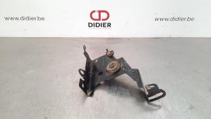 Gebruikte Steun (diversen) Dacia Sandero II 0.9 TCE 12V Prijs € 24,20 Inclusief btw aangeboden door Autohandel Didier