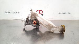 Gebruikte Hoofdremcilinder Opel Crossland (X) 1.2 12V Prijs € 66,55 Inclusief btw aangeboden door Autohandel Didier