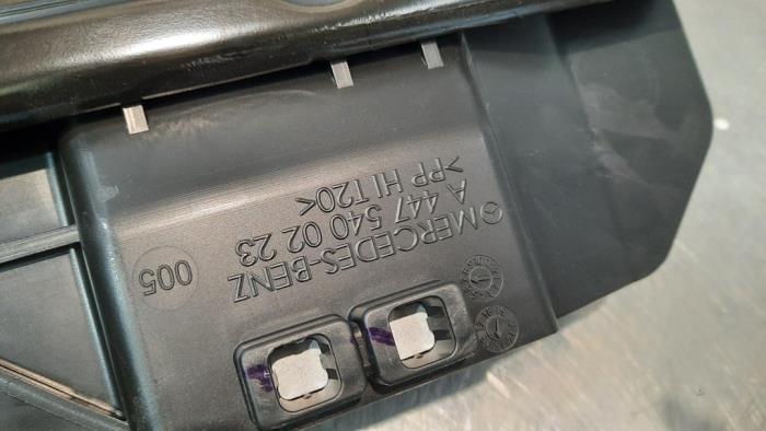 Brandstofpomp module van een Mercedes-Benz V (447.8) 2.1 250 BlueTEC, 250 d 16V 2015