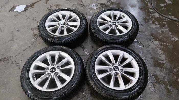 Set of wheels Hyundai Ioniq