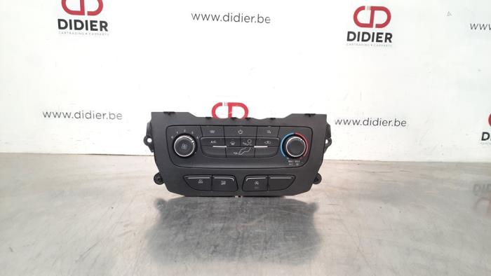 Pannello di controllo del climatizzatore Ford Transit Connect