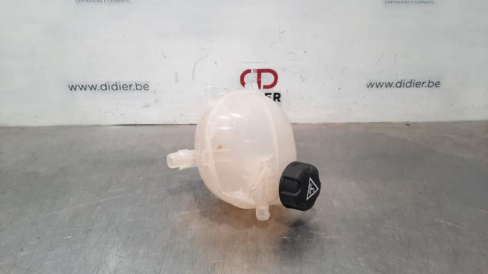 Réservoir d&#039;expansion Citroen C4