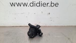Gebruikte Achteruitrij Camera Renault Clio V (RJAB) 1.6 E-Tech 140 16V Prijs € 96,80 Inclusief btw aangeboden door Autohandel Didier