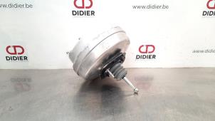 Gebruikte Rembekrachtiger BMW 5 serie (G30) 520d 2.0 TwinPower Turbo 16V Prijs € 266,20 Inclusief btw aangeboden door Autohandel Didier