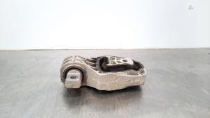 Gebruikte Versnellingsbak Steun Mercedes Sprinter 5t (907.6) 314 CDI 2.1 D FWD Prijs € 30,25 Inclusief btw aangeboden door Autohandel Didier