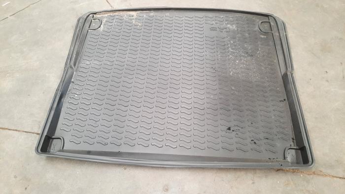 Coffre tapis Audi Q5