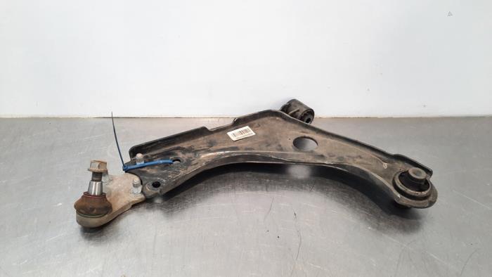 Front wishbone, left Peugeot 5008