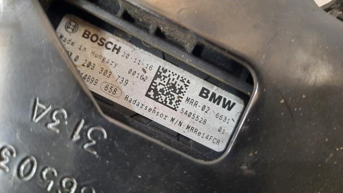 Radar sensor van een BMW X5 (G05) xDrive 25d 2.0 16V 2021