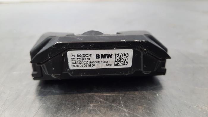 Camera voorzijde van een BMW X5 (G05) xDrive 25d 2.0 16V 2021