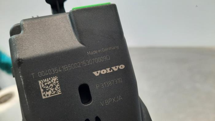 Remassistent sensor van een Volvo V60 I (FW/GW) 1.6 DRIVe 2016
