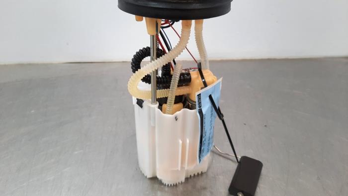 Gebruikte Tank element Pomp Volkswagen Caddy IV 2.0 TDI 102 Prijs € 133,10 Inclusief btw aangeboden door Autohandel Didier