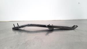 Gebruikte Steun (diversen) Jeep Compass II (MP) 1.3 T4 130 16V Prijs € 36,30 Inclusief btw aangeboden door Autohandel Didier