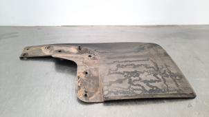 Gebruikte Spatlap Volkswagen Amarok 3.0 TDI V6 24V 4Motion Prijs € 24,20 Inclusief btw aangeboden door Autohandel Didier